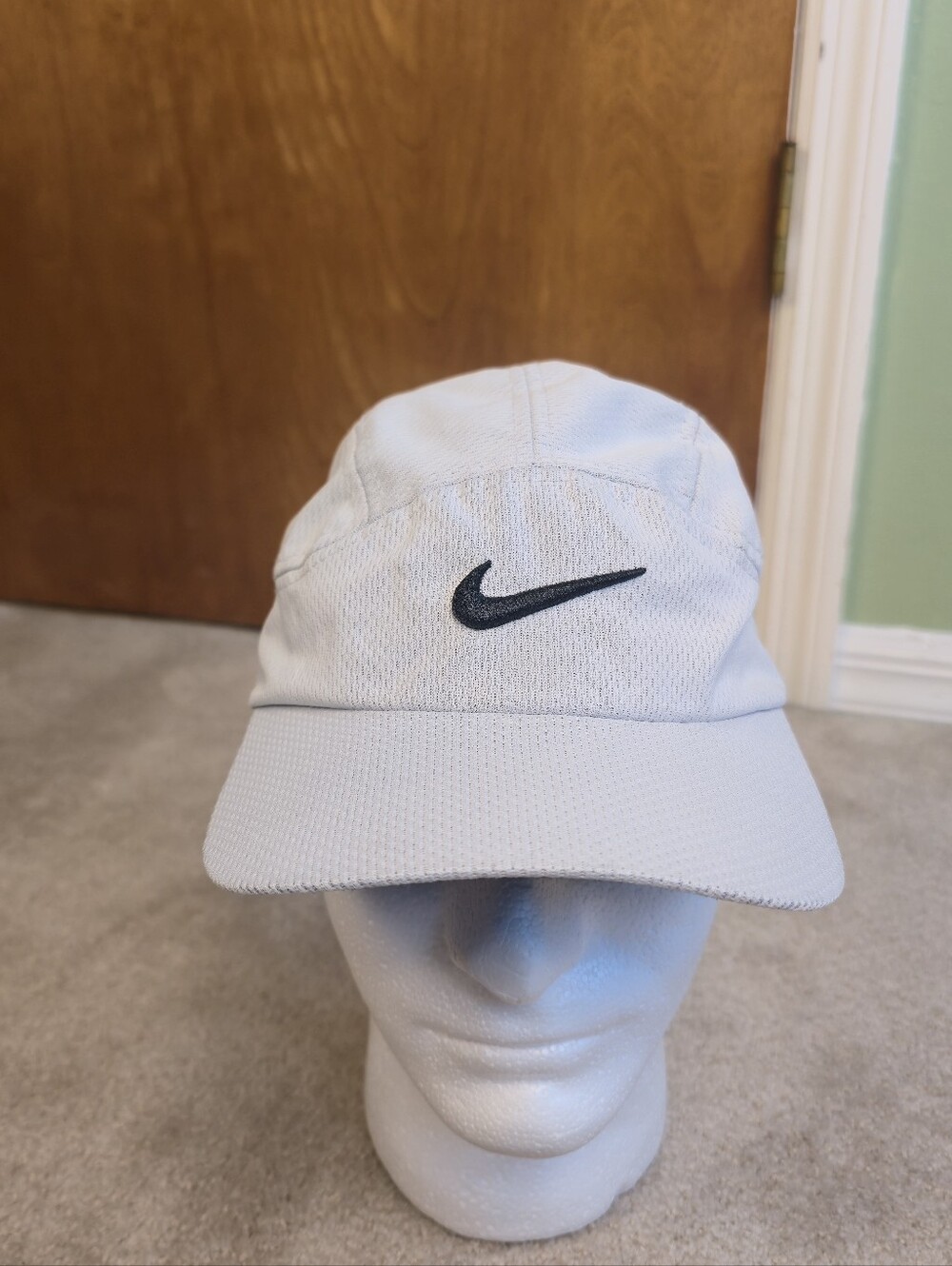 Nike Tailwind 5 Panel Hat Cap One Size White Strap Back Mesh Running